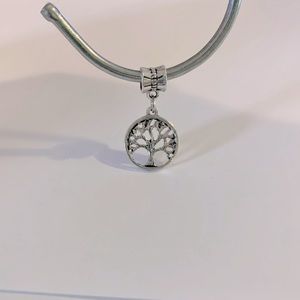 🍒🍒 Tree Of Life Charm Pendant